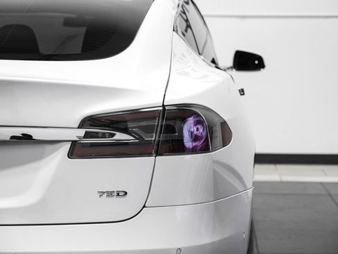 Used 2018 Tesla Model S 75D image 54