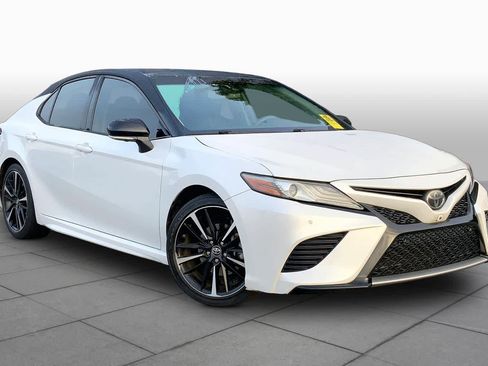 Used 2018 Toyota Camry XSE w/ Audio Package FWD image 3