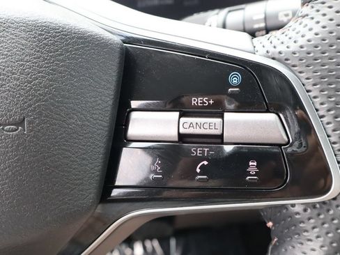 Used 2024 Nissan Ariya FWD image 24