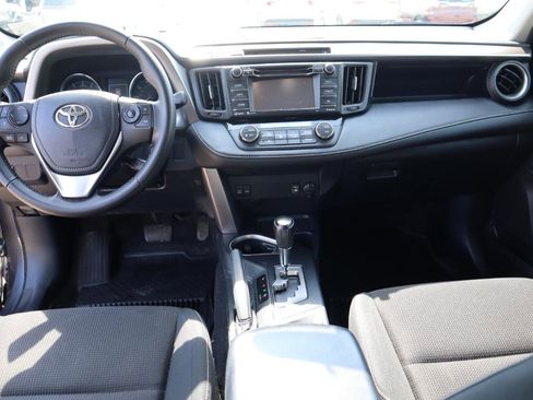 Used 2016 Toyota RAV4 XLE image 18