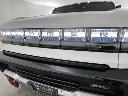 Used 2025 GMC Hummer EV 3X w/ LPO, Sport Package image 32