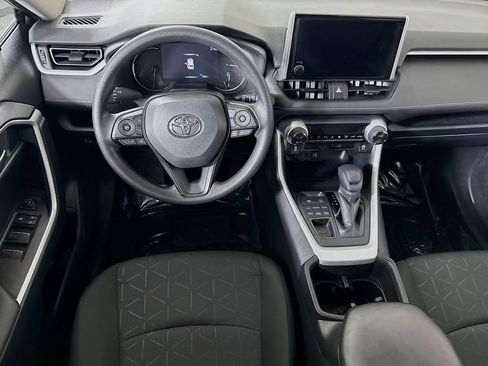 Certified 2025 Toyota RAV4 XLE AWD/4WD image 4