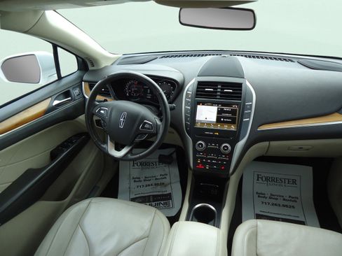 Used 2017 Lincoln MKC Select w/ Select Plus Package image 11