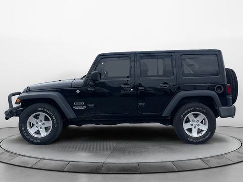 Used 2012 Jeep Wrangler Unlimited Sport image 2