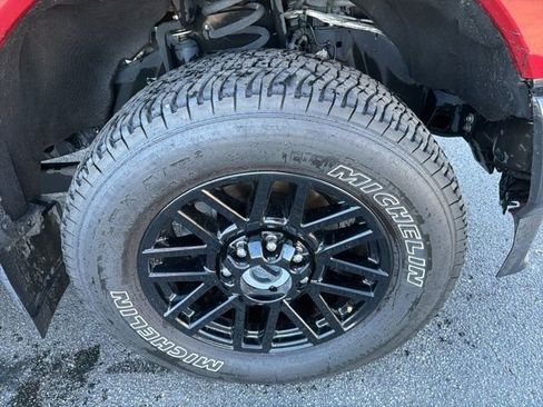 Certified 2022 Ford F250 Lariat w/ Black Appearance Package image 5