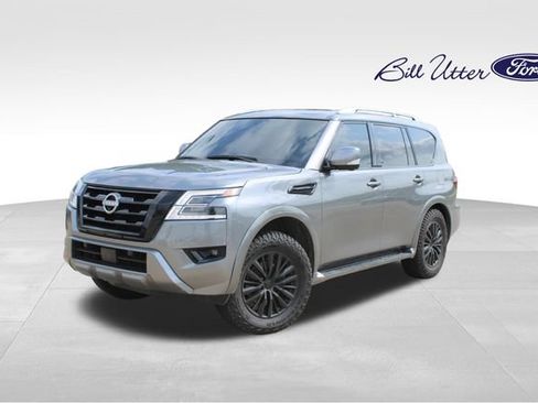 Used 2024 Nissan Armada SL AWD/4WD image 1