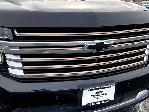 Used 2021 Chevrolet Suburban High Country AWD/4WD image 28