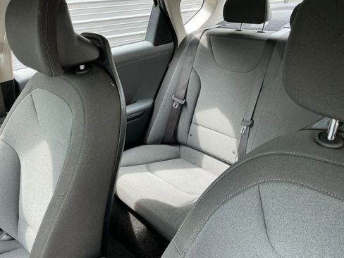 Used 2025 Kia K4 FWD image 35