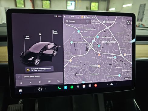 Used 2022 Tesla Model Y Long Range AWD/4WD image 24