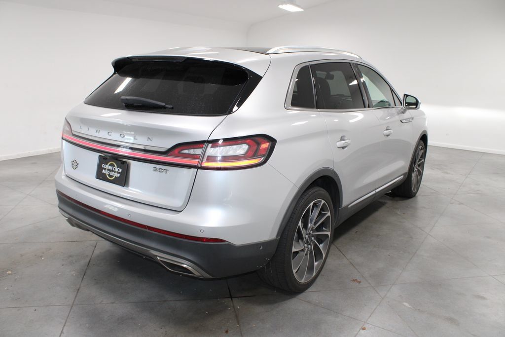 Used 2019 Lincoln Nautilus Reserve FWD image 9