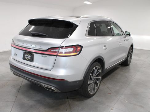 Used 2019 Lincoln Nautilus Reserve FWD image 9
