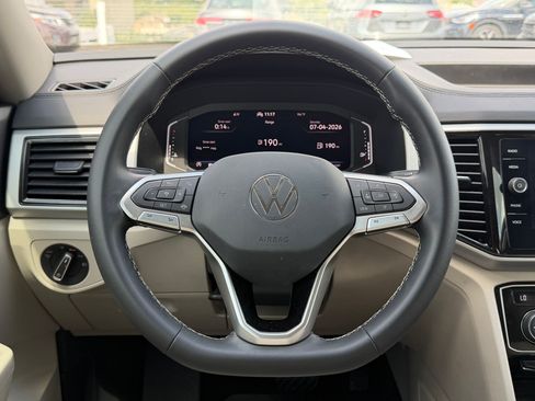 Certified 2023 Volkswagen Atlas SE FWD image 11