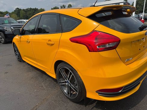 Used 2015 Ford Focus ST FWD image 10