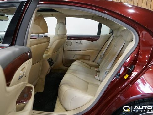 Used 2007 Lexus LS 460 RWD image 31