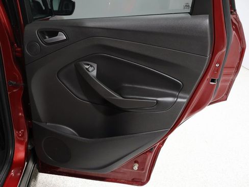 Used 2017 Ford Escape SE w/ SE Leather Comfort Package image 17