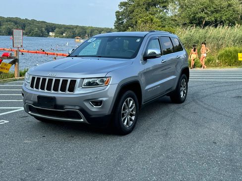 Used 2015 Jeep Grand Cherokee Limited AWD/4WD image 3