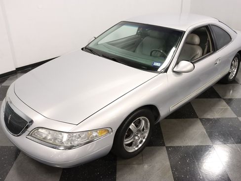 Used 1998 Lincoln Mark VIII RWD image 22