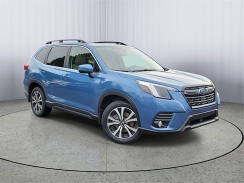 Used 2023 Subaru Forester Limited image 1