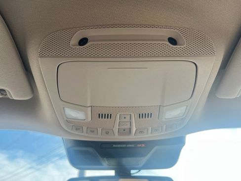 Used 2024 Ford Expedition Limited RWD image 22