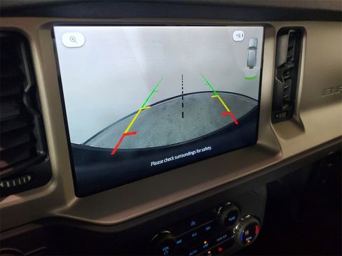 Used 2025 Ford Bronco Outer Banks image 18