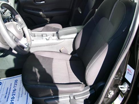 Used 2024 Nissan Sentra SV image 13