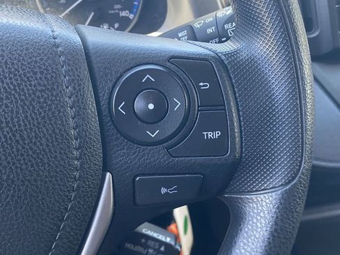 Used 2017 Toyota RAV4 LE w/ Carpet Mat Package AWD/4WD image 23