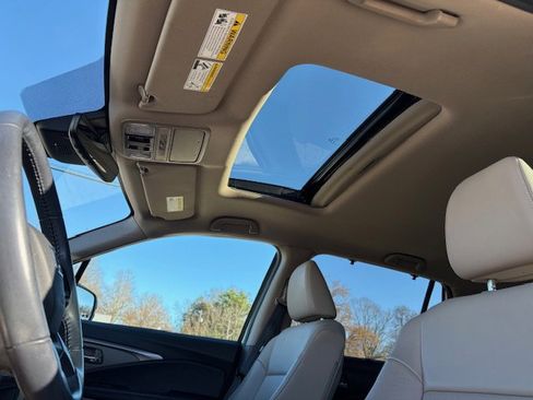 Used 2022 Honda Pilot EX-L image 15