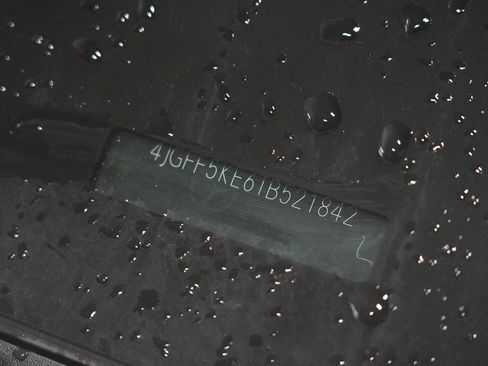 Used 2026 Mercedes-Benz GLS 450 GLS 450 image 36