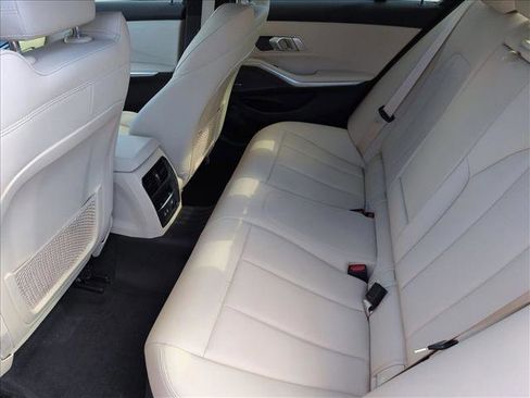 Used 2020 BMW 330i Sedan w/ Premium Package image 20