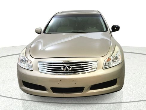Used 2009 INFINITI G37 x Sedan w/ Premium Pkg AWD/4WD image 2
