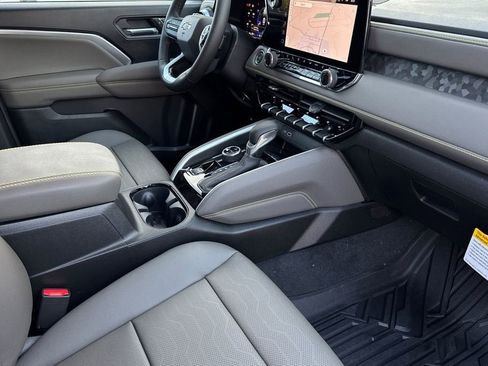 New 2026 Chevrolet Colorado ZR2 w/ ZR2 Bison Edition image 15