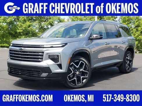Used 2025 Chevrolet Traverse High Country w/ LPO, Floor Liner Package AWD/4WD image 1