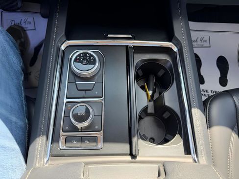 Certified 2024 Ford Expedition XLT AWD/4WD image 18