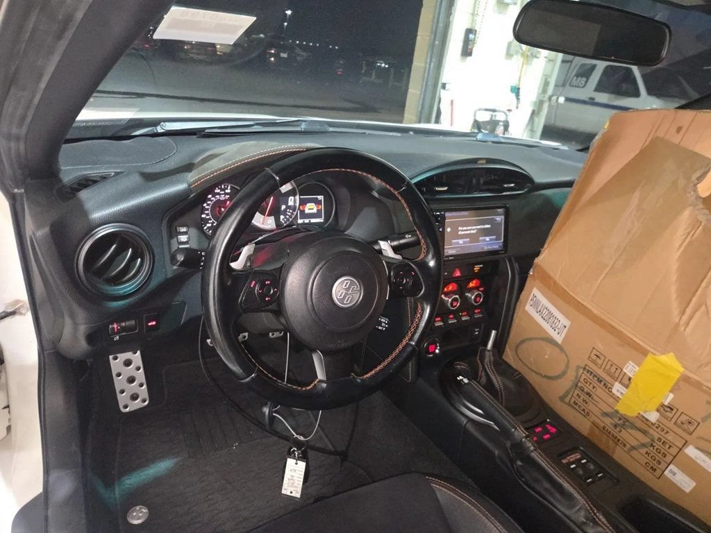 Used 2017 Toyota 86 860 Special Edition RWD image 8
