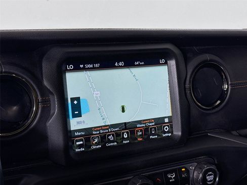 Used 2022 Jeep Wrangler Unlimited Sahara image 9