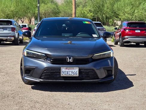 Used 2022 Honda Civic Sport image 2