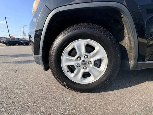 Used 2016 Jeep Grand Cherokee Laredo w/ Quick Order Package 23E RWD image 26