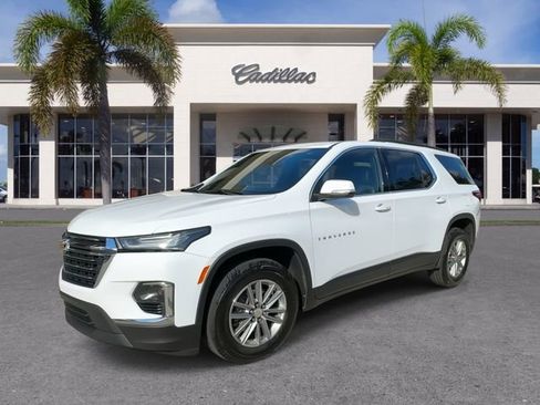 Used 2023 Chevrolet Traverse LT image 5