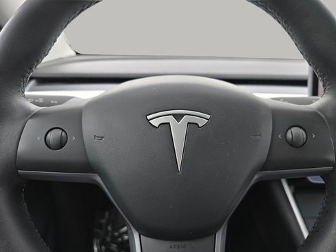 Used 2020 Tesla Model Y Long Range AWD/4WD image 6