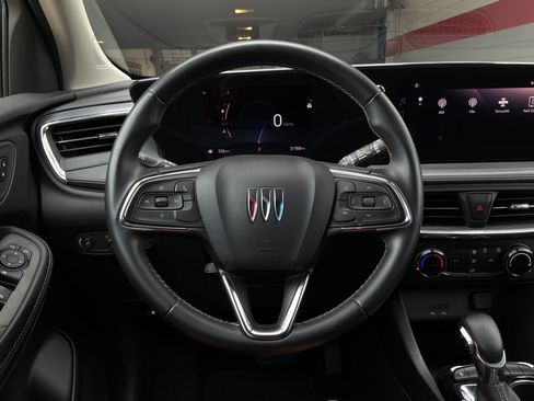 Used 2025 Buick Encore GX Preferred FWD image 31
