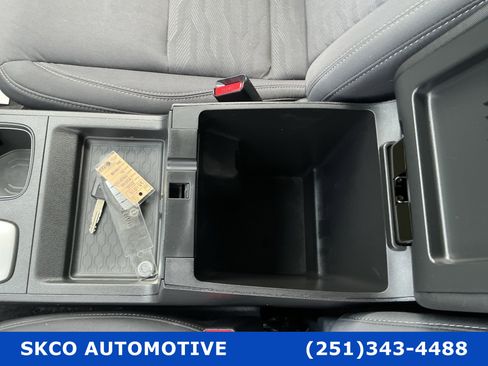 Used 2024 Nissan Frontier SV w/ SV Convenience Package image 25