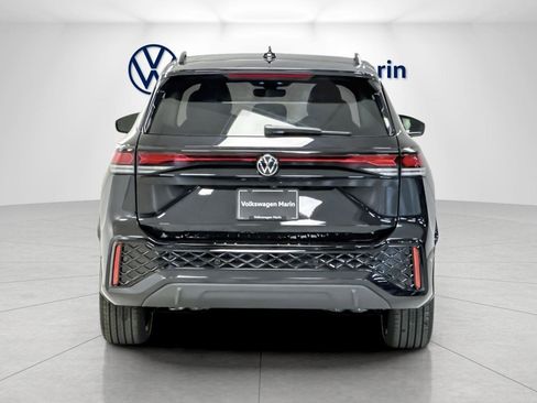 New 2026 Volkswagen Tiguan SE R-Line image 4