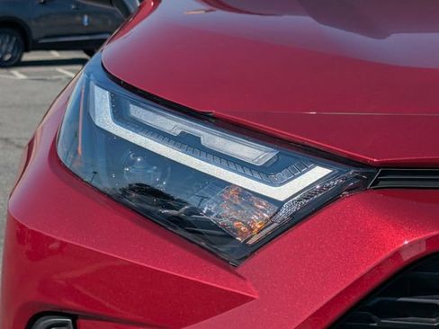 Used 2024 Toyota RAV4 XLE w/ Convenience Package image 10