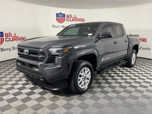 Used 2025 Toyota Tacoma SR5 RWD image 7