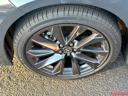 Certified 2026 Toyota Corolla SE w/ SE Package FWD image 8