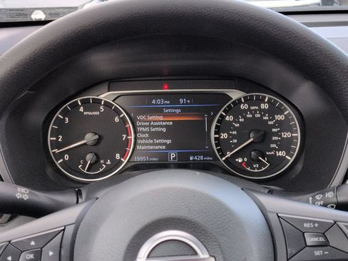Used 2025 Nissan Altima 2.5 SV FWD image 16
