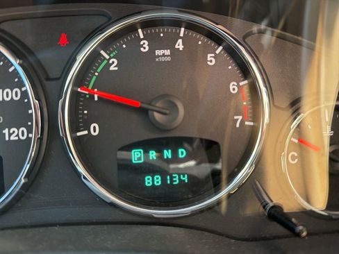 Used 2011 Jeep Liberty Limited w/ Comfort/Convenience Group image 6