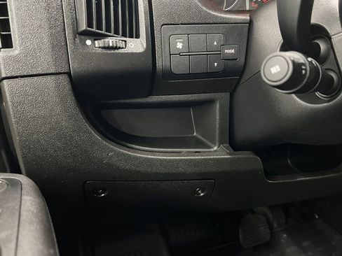 Used 2021 RAM ProMaster 2500 image 27