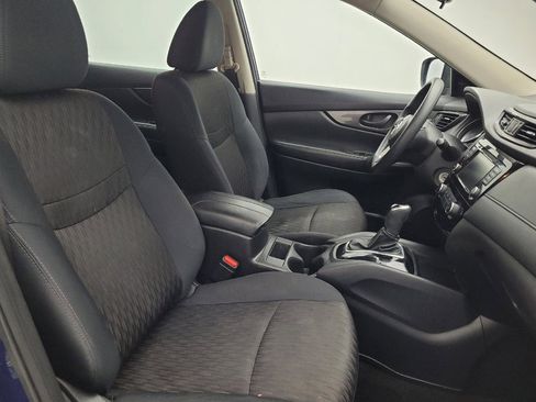 Used 2019 Nissan Rogue S FWD image 21