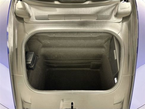 Certified 2025 Porsche 911 Targa 4 GTS AWD/4WD image 36